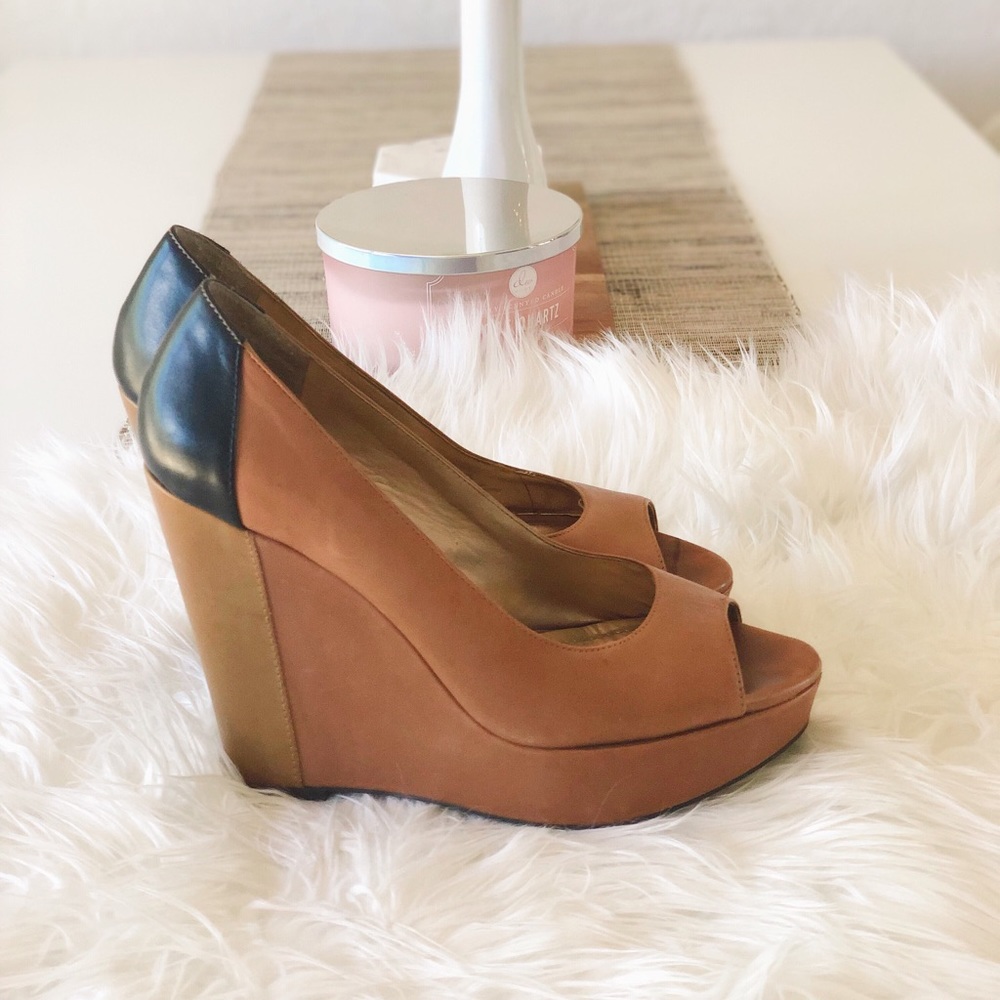 BCBG wedge heels!